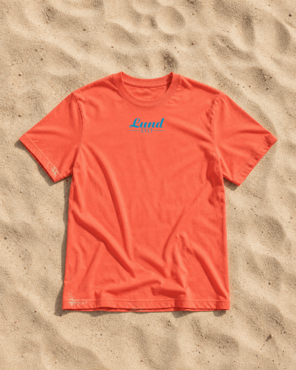Shirt fiesta auf sand blaues logo Mock up Shirt fiesta auf sand blaues logo Mock up